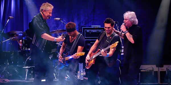Image of Air Supply In Honolulu